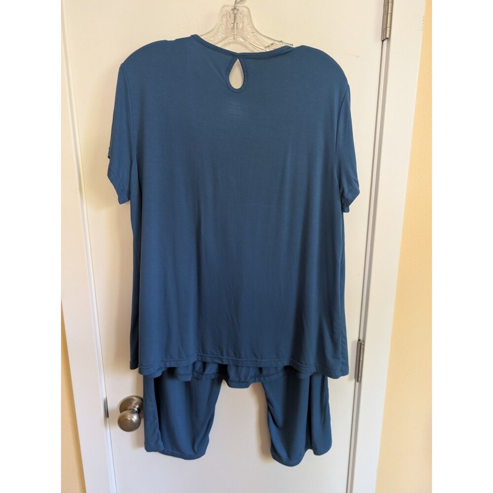 NWT Bamboo Pajama Set 2 Pc. Womens Large Blue Capri Pants Short Sleeve Top Soft - Picture 2 of 8